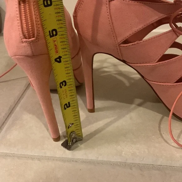 Madden girl peach Color sandals - Picture 11 of 15